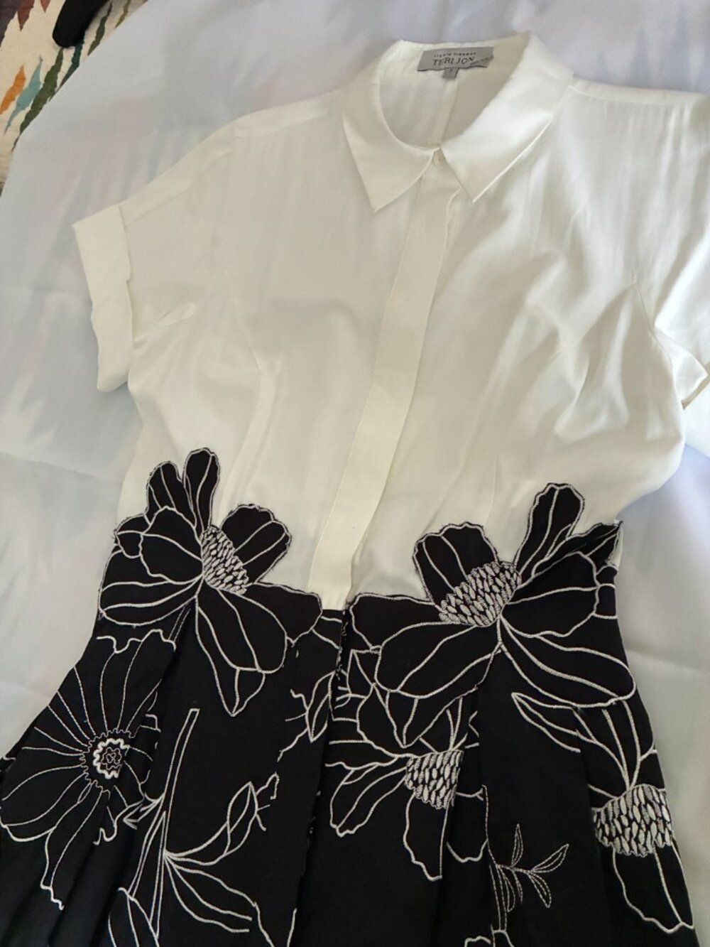 Rickie Freeman for Teri Jon Floral-embroidered Shirtdress - Picture 11 of 13